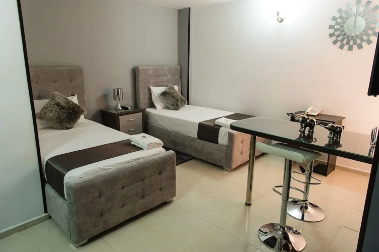 Business Quadruple room