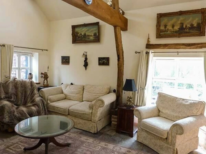 Folly Foot Barn