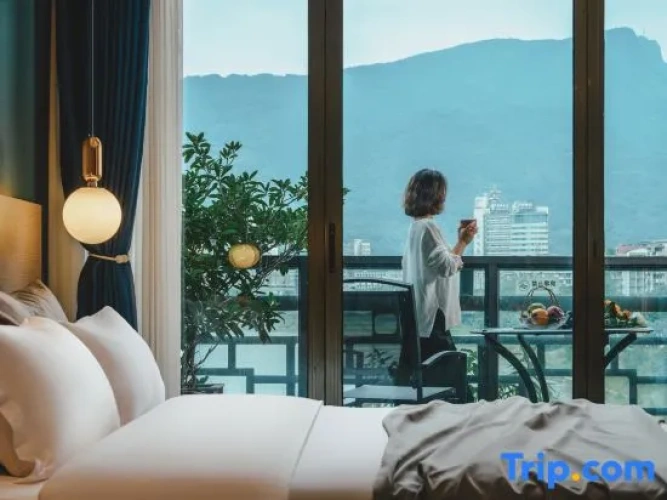 Standard Double room with river view