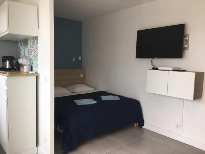 Studio 100m de la mer