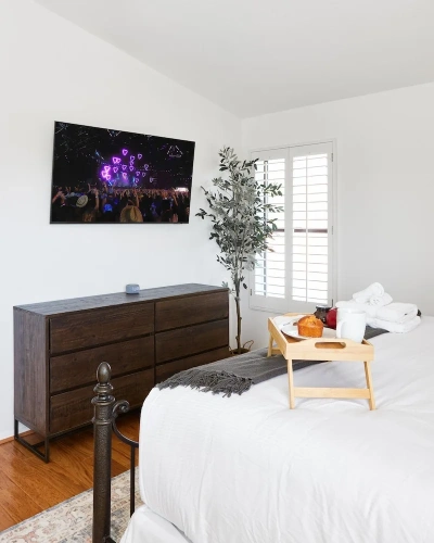 5 Bedrooms Cottage