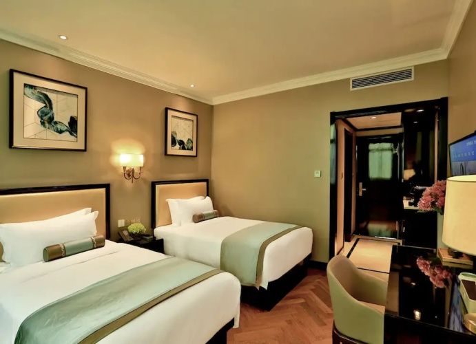 Oriental Hotel