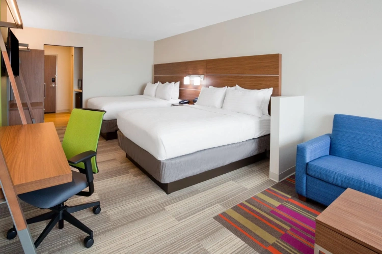 Quadruple Suite