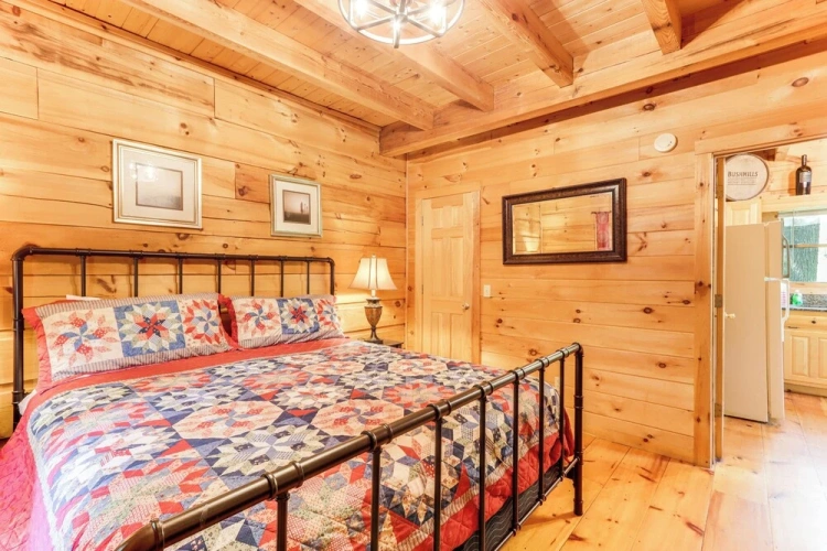 2 Bedrooms Cottage