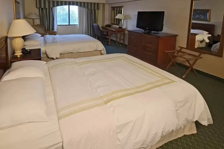 Radisson Hotel Cedar Rapids