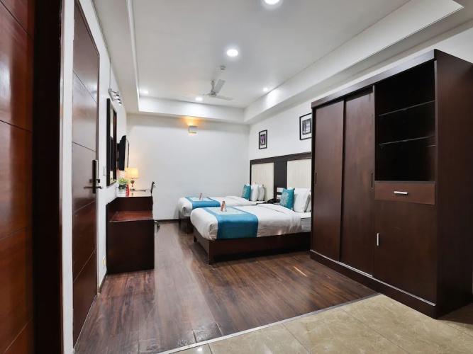 OYO 4938 Hotel Dev Aadi