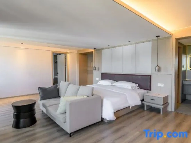 Luxury Family Suite
