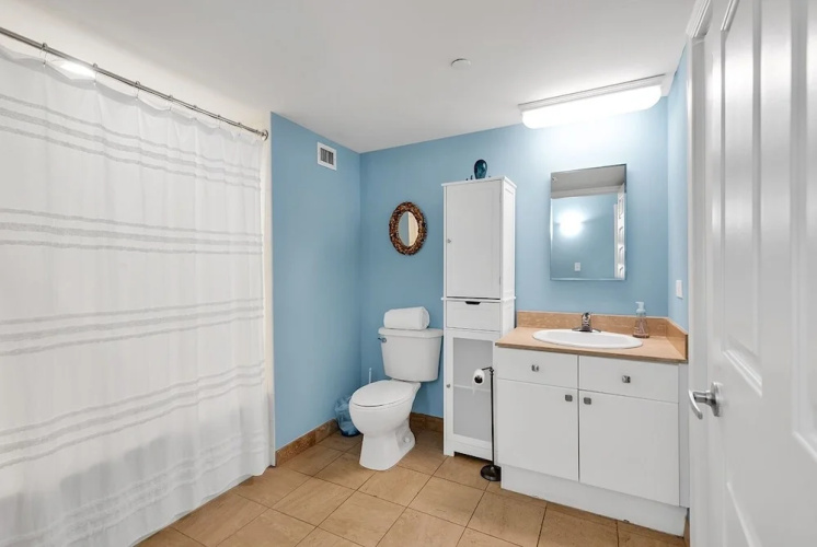 1704 Brighton 2 Bedroom Condo