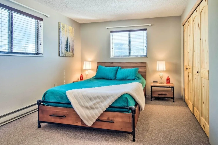 2 Bedrooms Apartment
