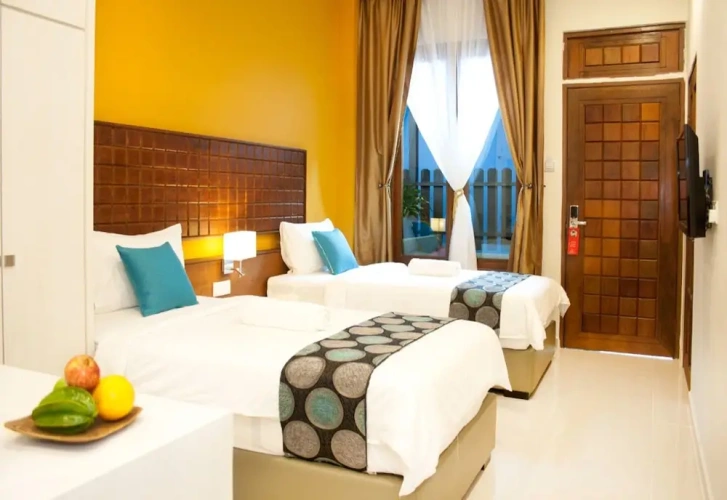 Deluxe Twin room with balcony
