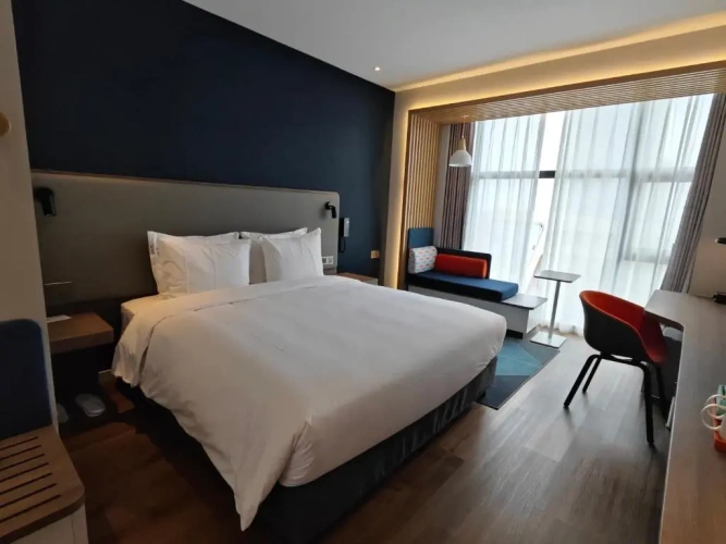 Standard Double room with city view