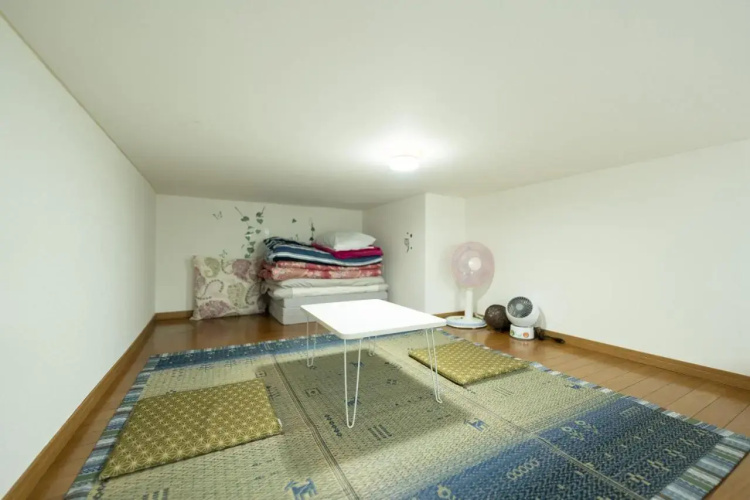 ROOMs六本松 06