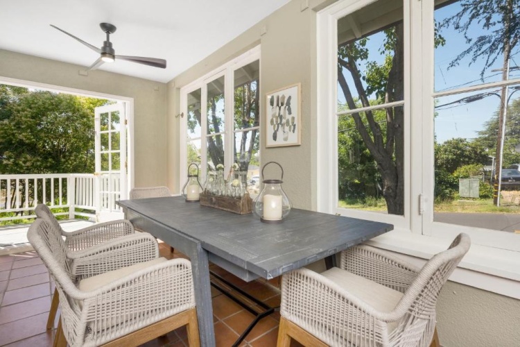 3 Bedrooms Cottage