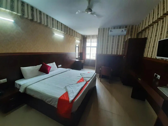 Mysore Mayflower Hotel
