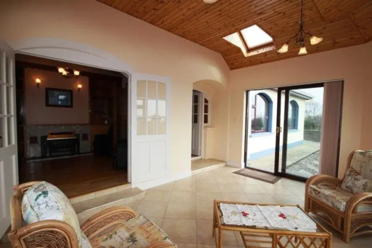Pooreen House
