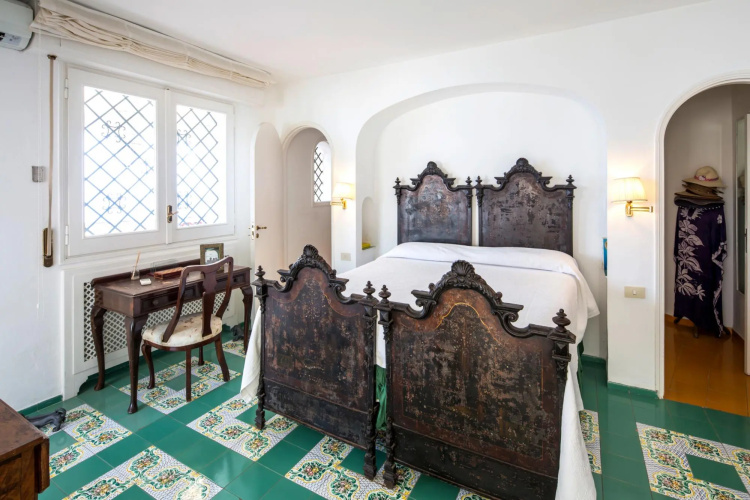 Estate4home - Villa Bougainville