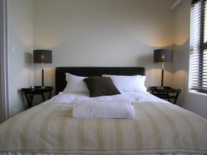 Waves Edge Apartments
