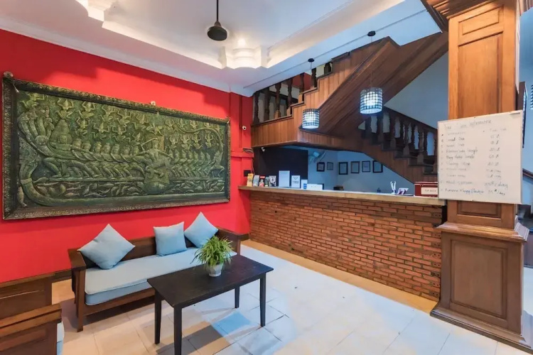 VPlus Hotel