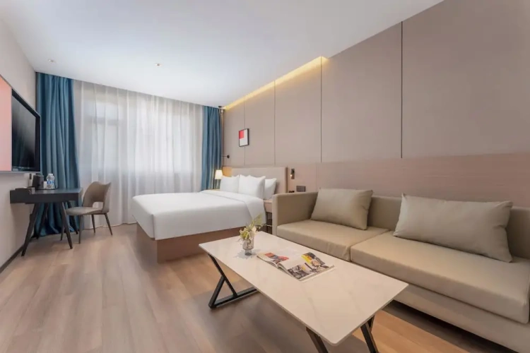 Comfort Double room with city view