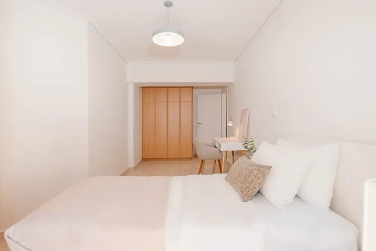 Phaedrus Living Cozy Flat Koukaki