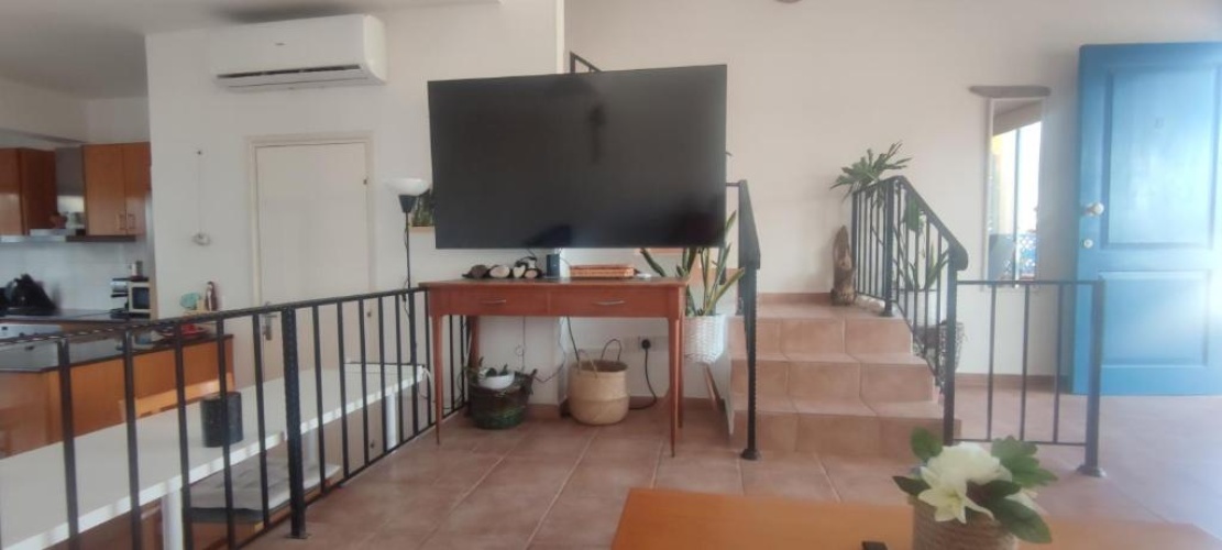 2 Bedrooms Cottage