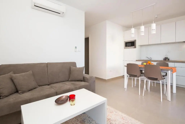 Apartments Alba 1