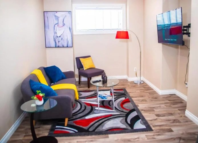 2 Bedrooms Apartment