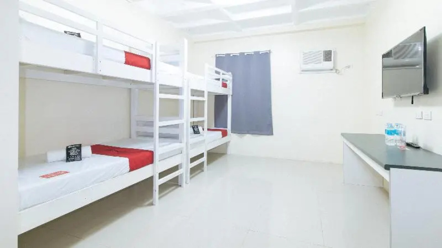 Reddoorz @ Insular Square Mandaue City