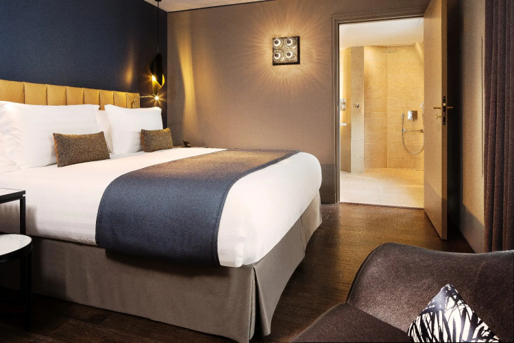 Le 10 Bis Hotel
