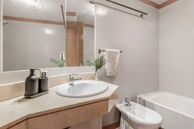 Bowie - 1 Bedroom Pool in Chueca