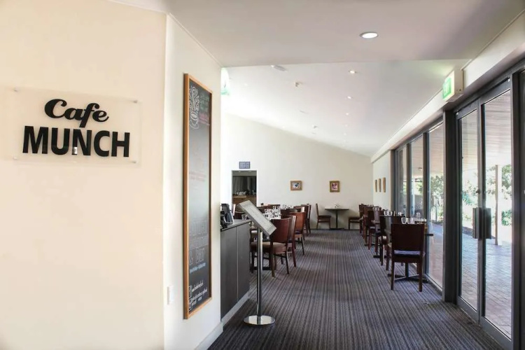 Ibis Styles Canberra Eaglehawk Hotel photo 15