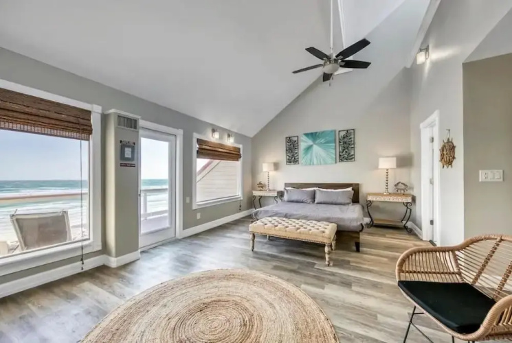 Green Reef #6- Beachfront Bliss