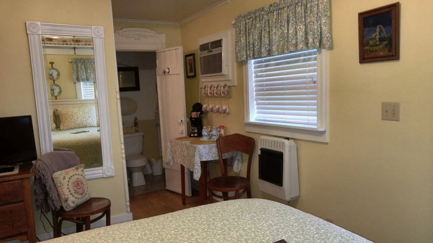 Hidden Springs Bed & Breakfast