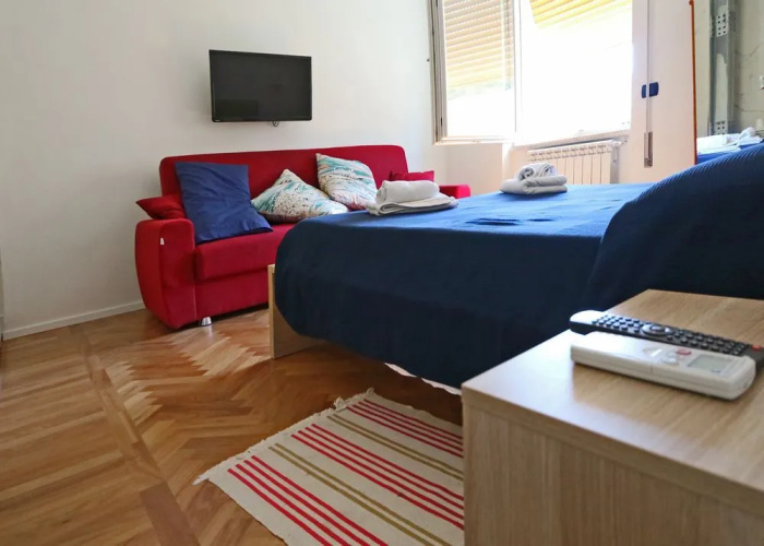 Room in Rome Isole
