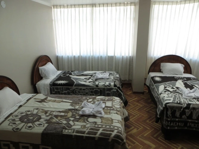 Standard Triple room