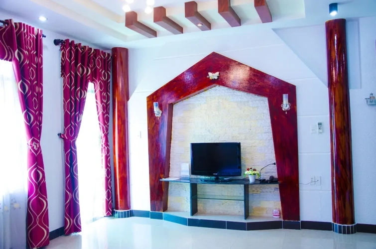 Grand room