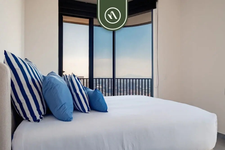 Luxury 2 BR Condo in Reforma - Skyline View - Pool