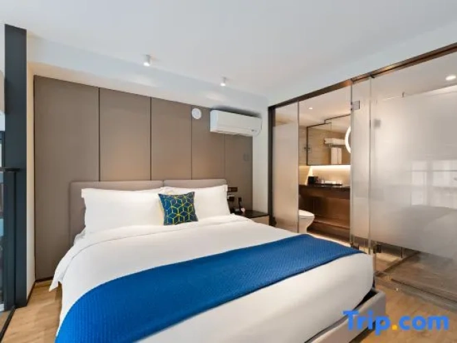 1 Bedroom Deluxe Duplex Suite