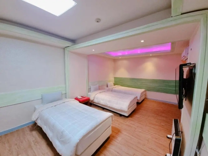 Standard Family room