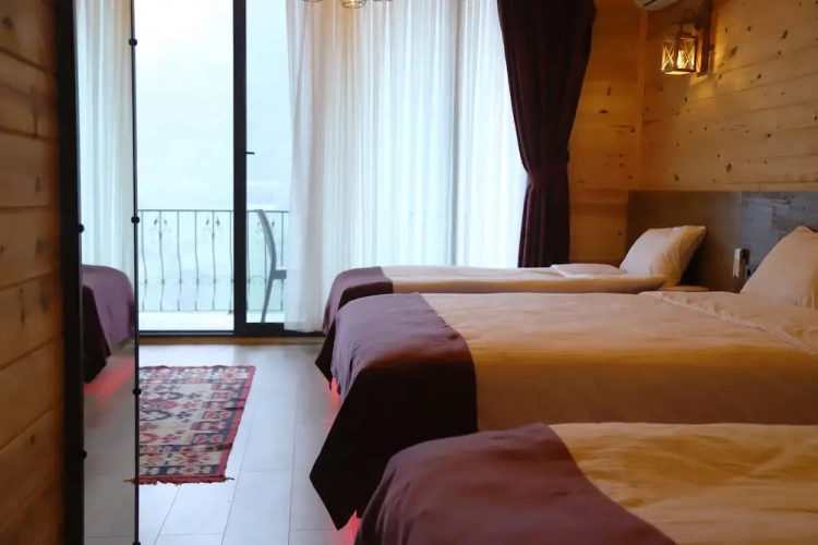 Standard Quadruple room with river view