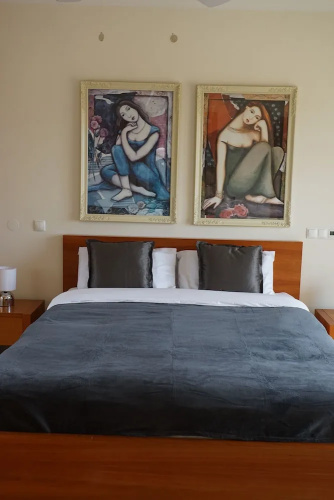 Wallis Villa