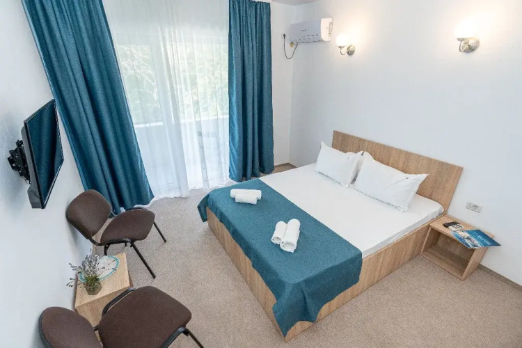 Mera Holiday Resort