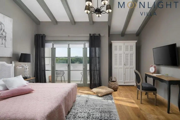 Moonlight Villa 2