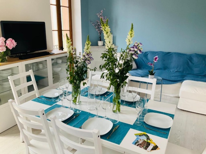 3 Bedrooms Apartment