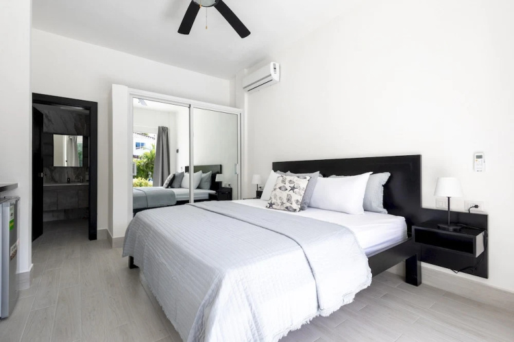 Beachfront 7BR Villa With Pool Maid Los Corales
