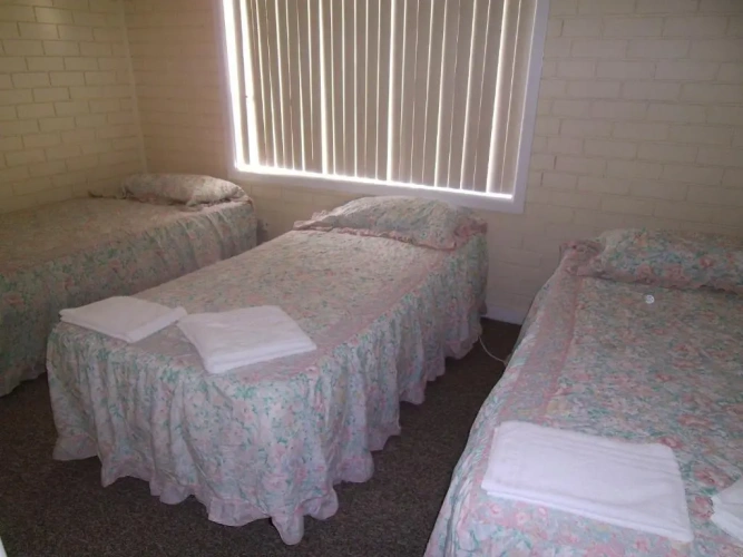 2 Bedrooms Apartment