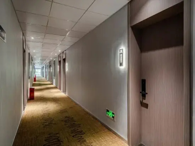 Huashu Hotel