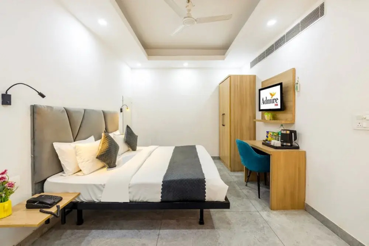 Hotel Admire Inn Sec - 104 By ASPL