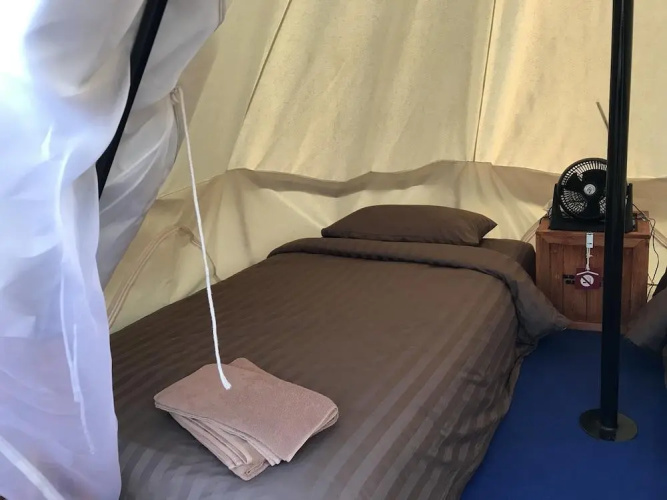Kondee Cino Cafe and Glamping