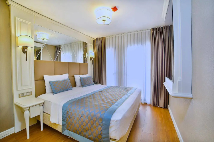 Beethoven Suit Hotel